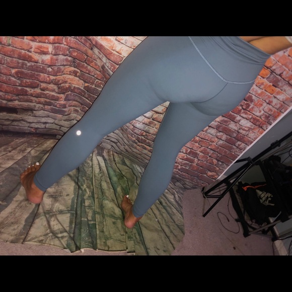 LN! Lulu Sz 10 align 28” wrap waist - Picture 4 of 5